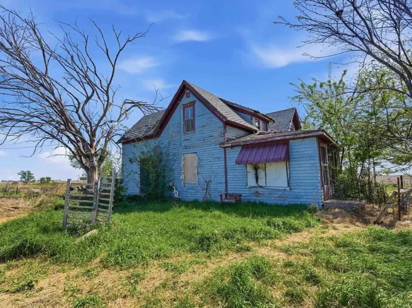 44654 261st St, Canistota, SD 57012