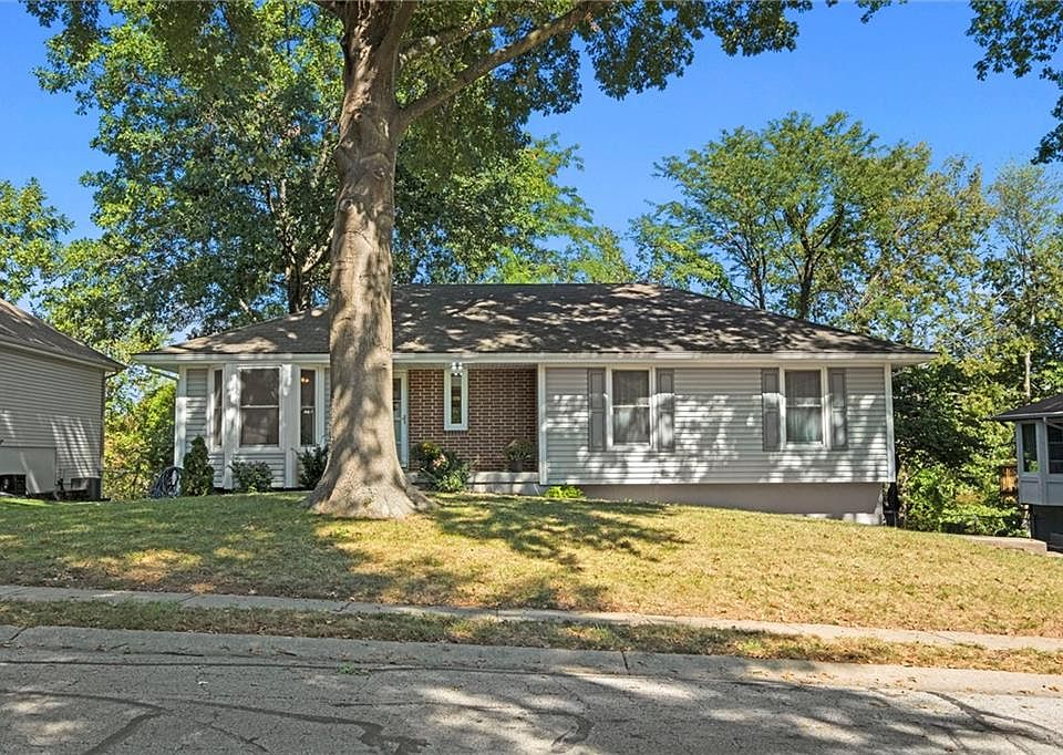 1st image of 3305 NW Shannon Dr