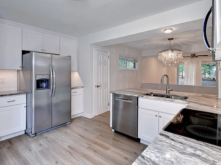 106 Harrops Gln — Photo 9
