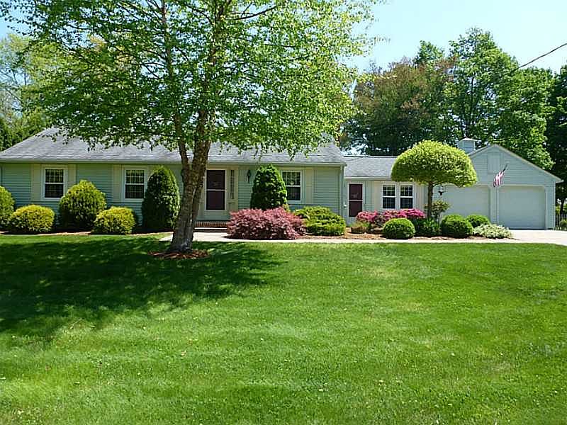 1st image of 11 Tanglewood Dr