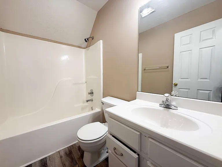 1301 Fisk Rd — Photo 29