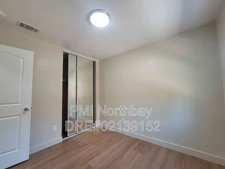 2080 Diamond Way — Photo 9