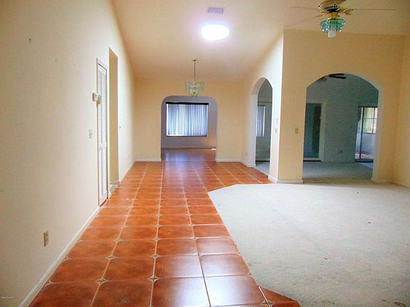 4th image of 1645 Freedom Dr