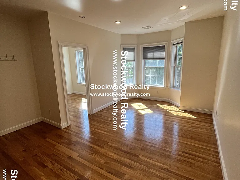 16 Gates St #2 — Photo 15