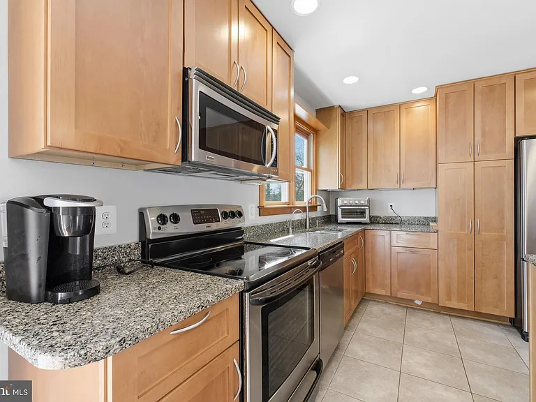 3343 Slade Run Dr — Photo 15
