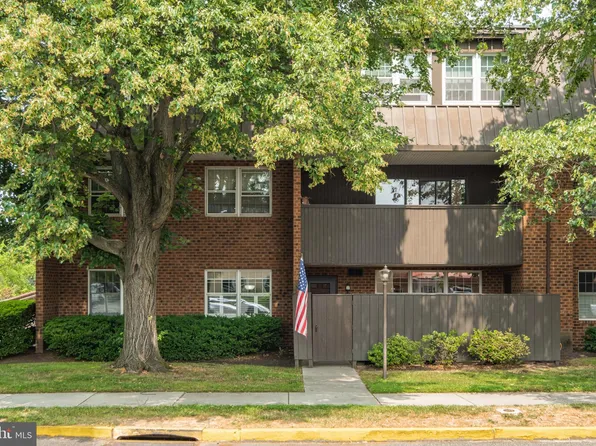 12 Haddonfield Cmns, Haddonfield, NJ 08033