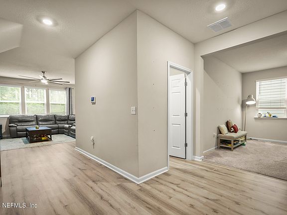 4th image of 11577 GOLDEN LAKE Lane