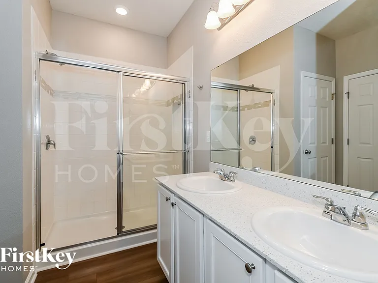205 Orient Dr — Photo 16