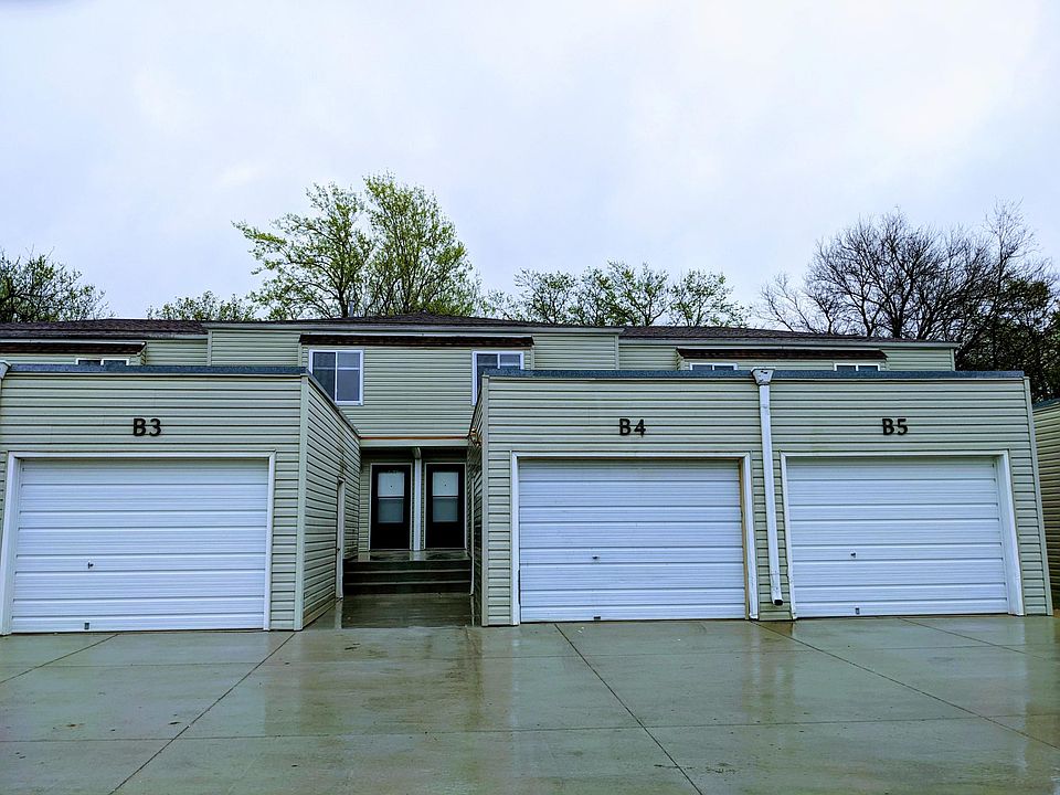 1st image of 6235 Holdrege St #B-4