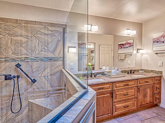 5th image of 64240 E Echo Canyon Ct