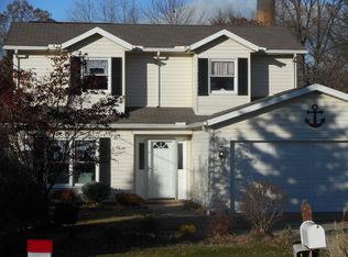 34719 Lake Shore Blvd, Timberlake, OH 44095