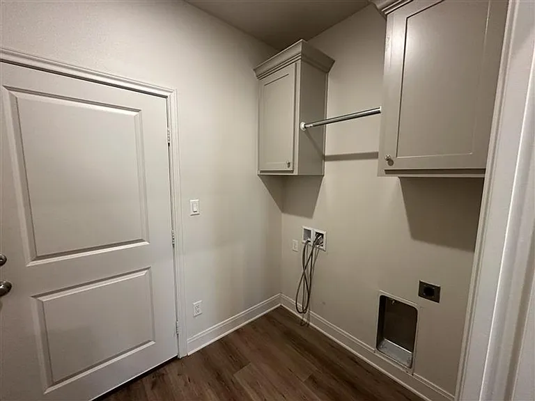 8406 Cambridge Rd — Photo 20