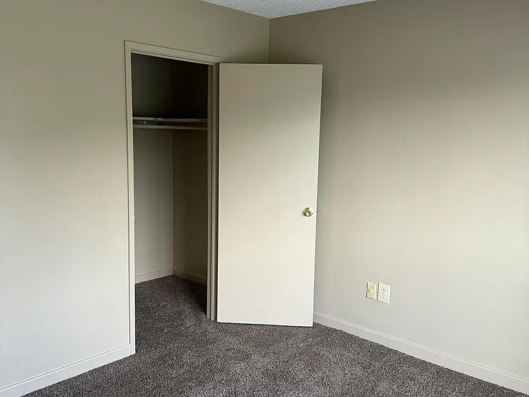 506 Grand Pre Blvd — Photo 8