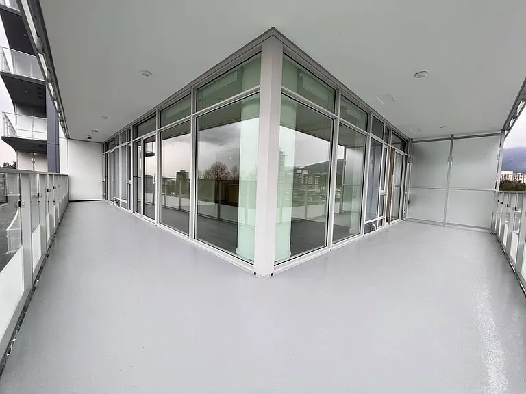 200 Klahanie Ct #704 — Photo 12