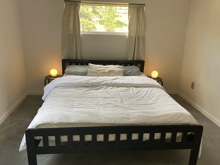 1070 N Amberwood St #B — Photo 8