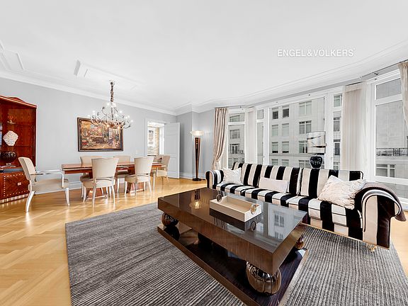 4th image of 15 Central Park W APT 12G
