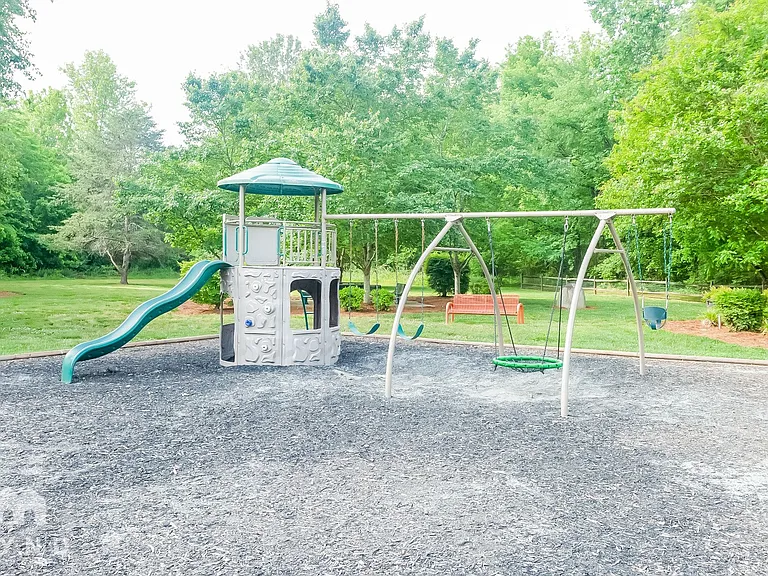 2066 Chapel Creek Rd SW — Photo 17