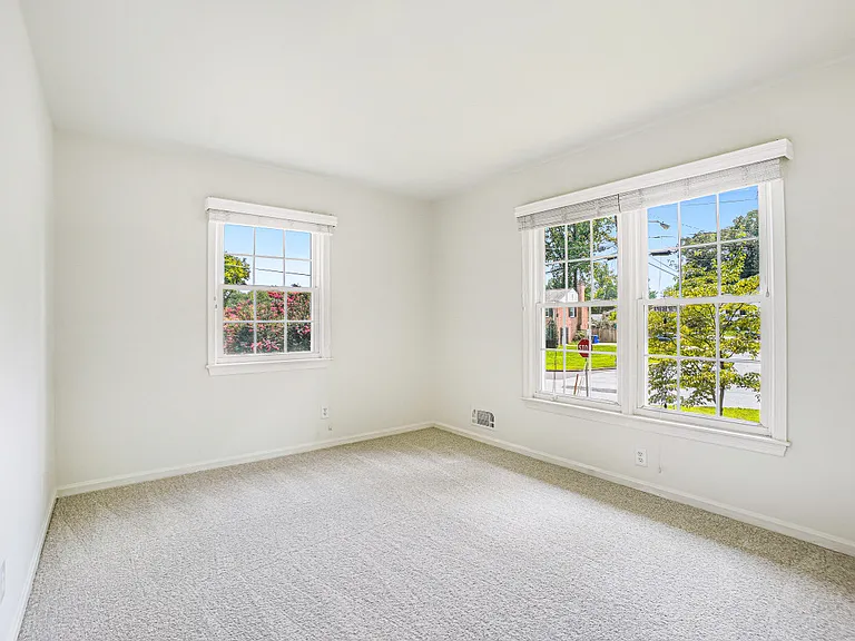 12027 Devilwood Dr — Photo 21