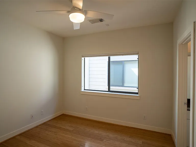 4327 Eigel St — Photo 17