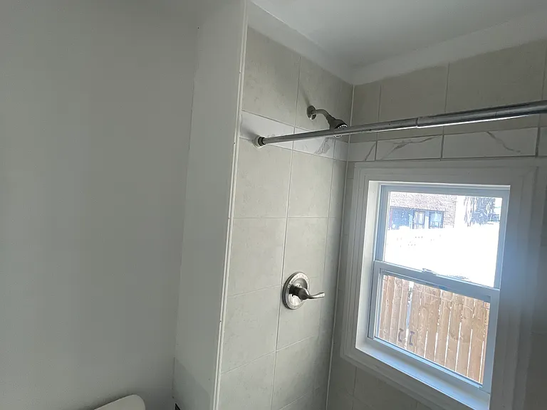 1007 Strong St #1 — Photo 8