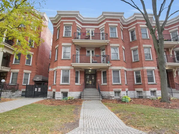 275 Queens Ave #204, London, ON N6B 1X2