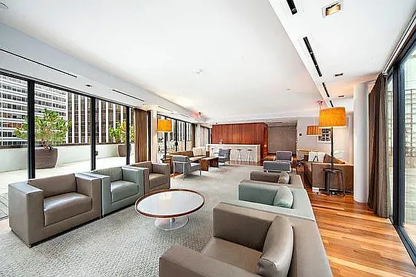 Rented by Level Group | media 13