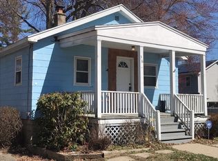 36 Bentley St, Springfield, MA 01108