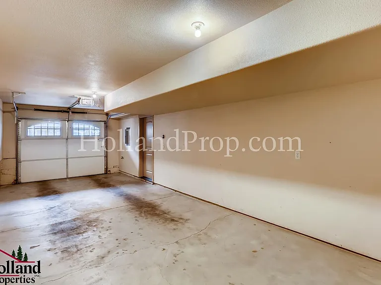 1982 NE 49th Way — Photo 26