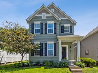 211 Jackson Ave N, Hopkins, MN 55343