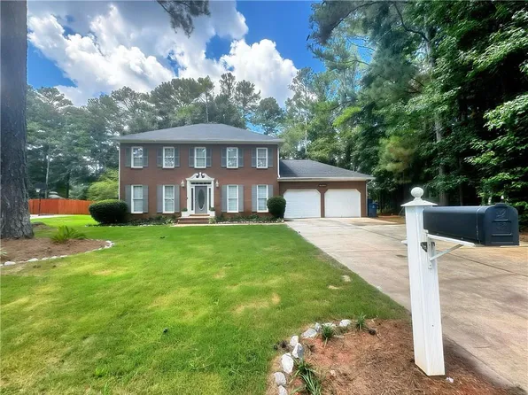 1805 Skidmore Cir, Lawrenceville, GA 30044