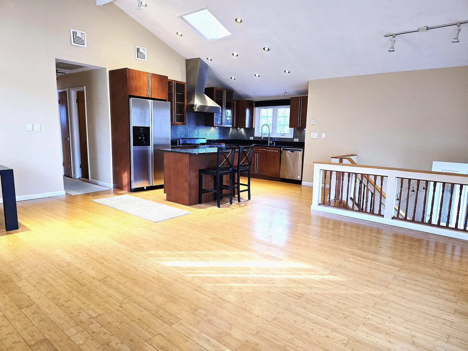 2364 Beverly Rd — Photo 3