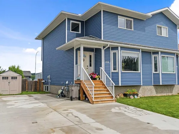 108 S Wellwood Dr, Whitecourt, AB T7S 0C6