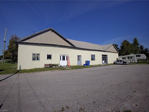 3rd image of 518306 County Road 124 Rd