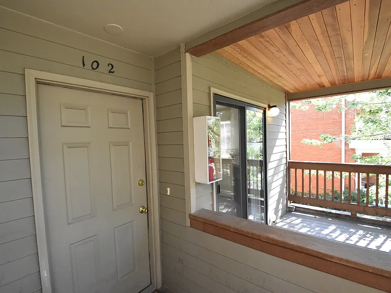 1921 Walnut St #102 — Photo 14