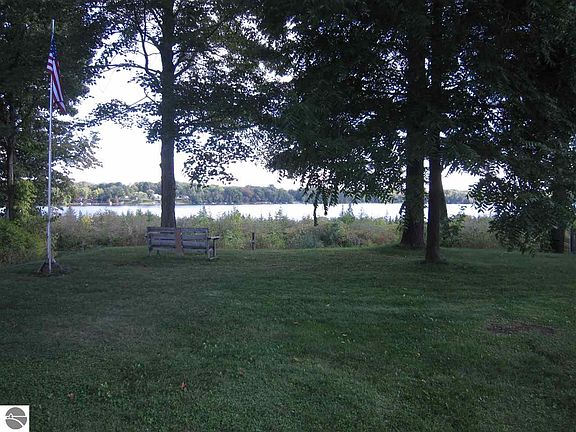 2nd image of 2892 E Lake Dr