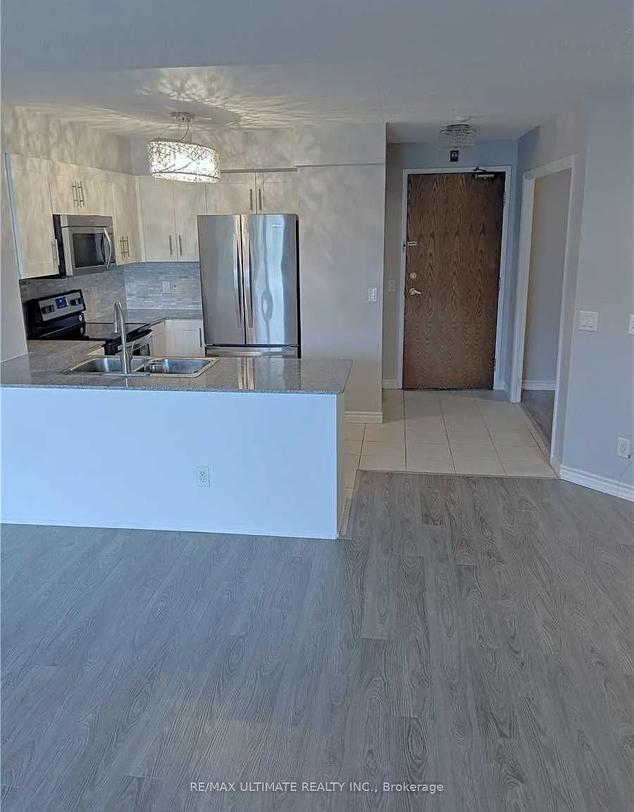 2 bed, $2,400 — Photo 3