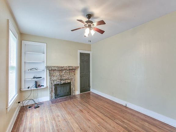 5th image of 1706 Iola Dr