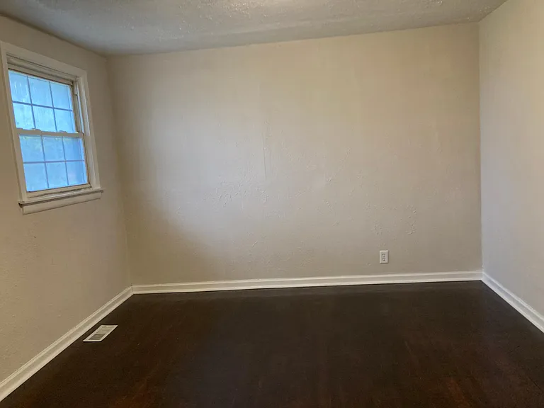 3510 N Reserve St — Photo 3