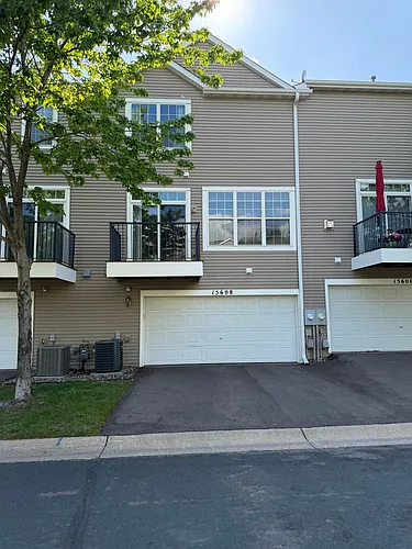 15608 Prospect Rd Photo 1