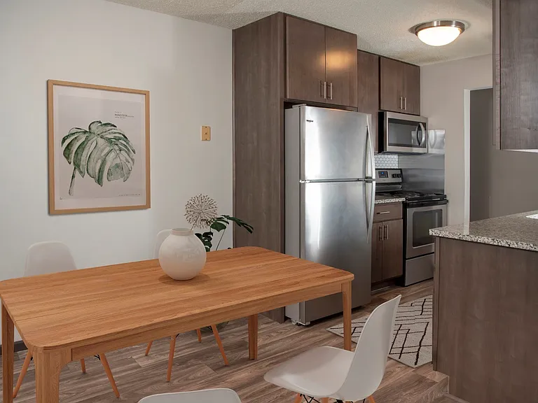 Eagan Place — Photo 28
