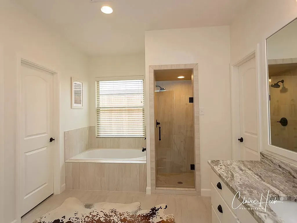4 bed, 2994 sqft, $4,500 — Photo 3