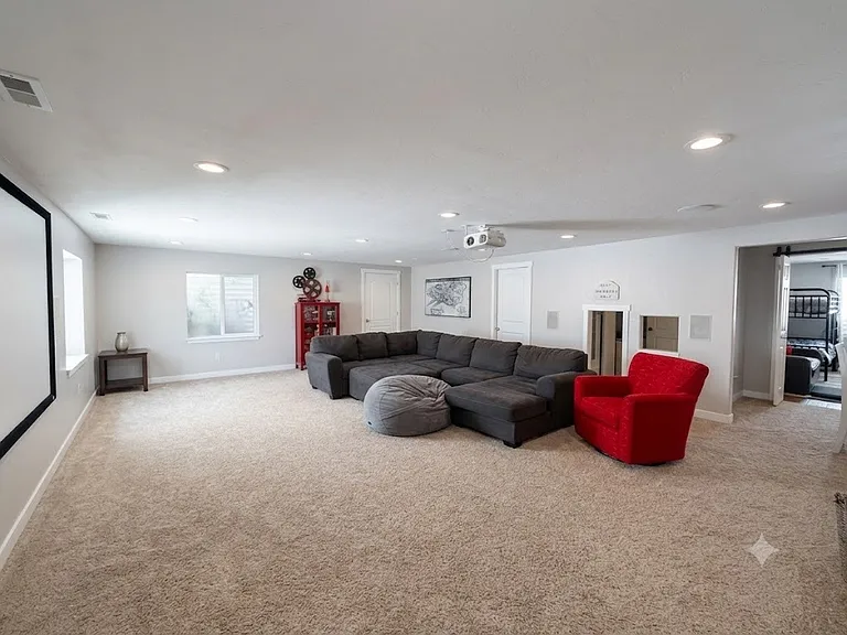 W Jordan View Dr — Photo 8