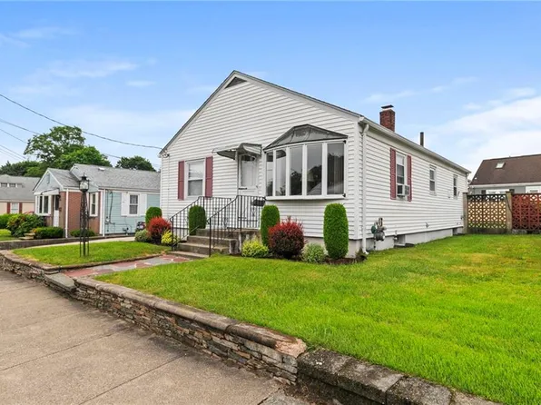 52 Edgeworth Ave, Providence, RI 02904