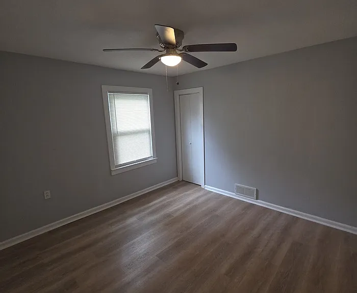 724 N Willis Ave — Photo 11