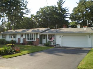 7 Apple Blossom Ln, Coventry, RI 02816