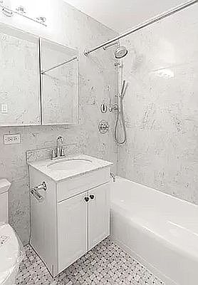 4th image of 15 E 9th St #6