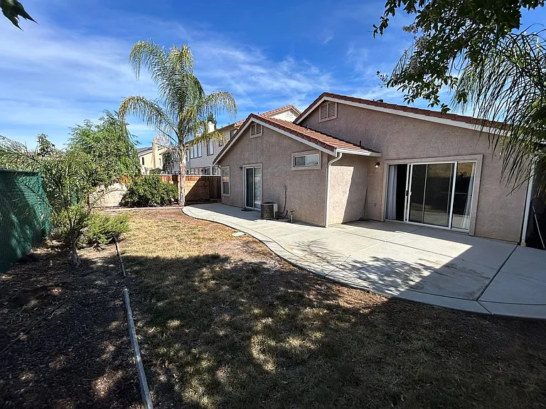 1145 Stonecrest Dr — Photo 20