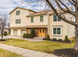 24 Ellison Ave, Edison, NJ 08820