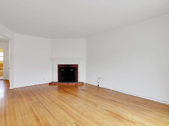 5th image of 730 35th Ave