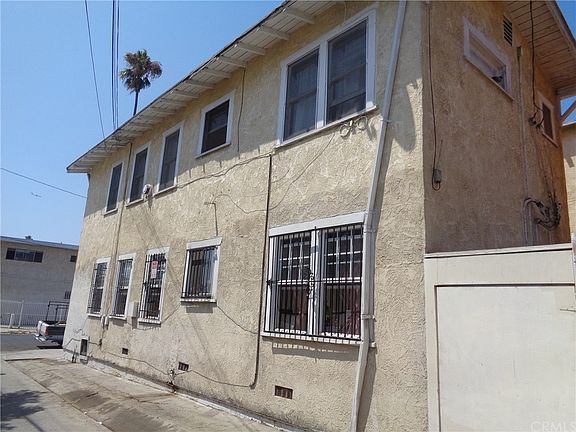 4th image of 953 W 80th St